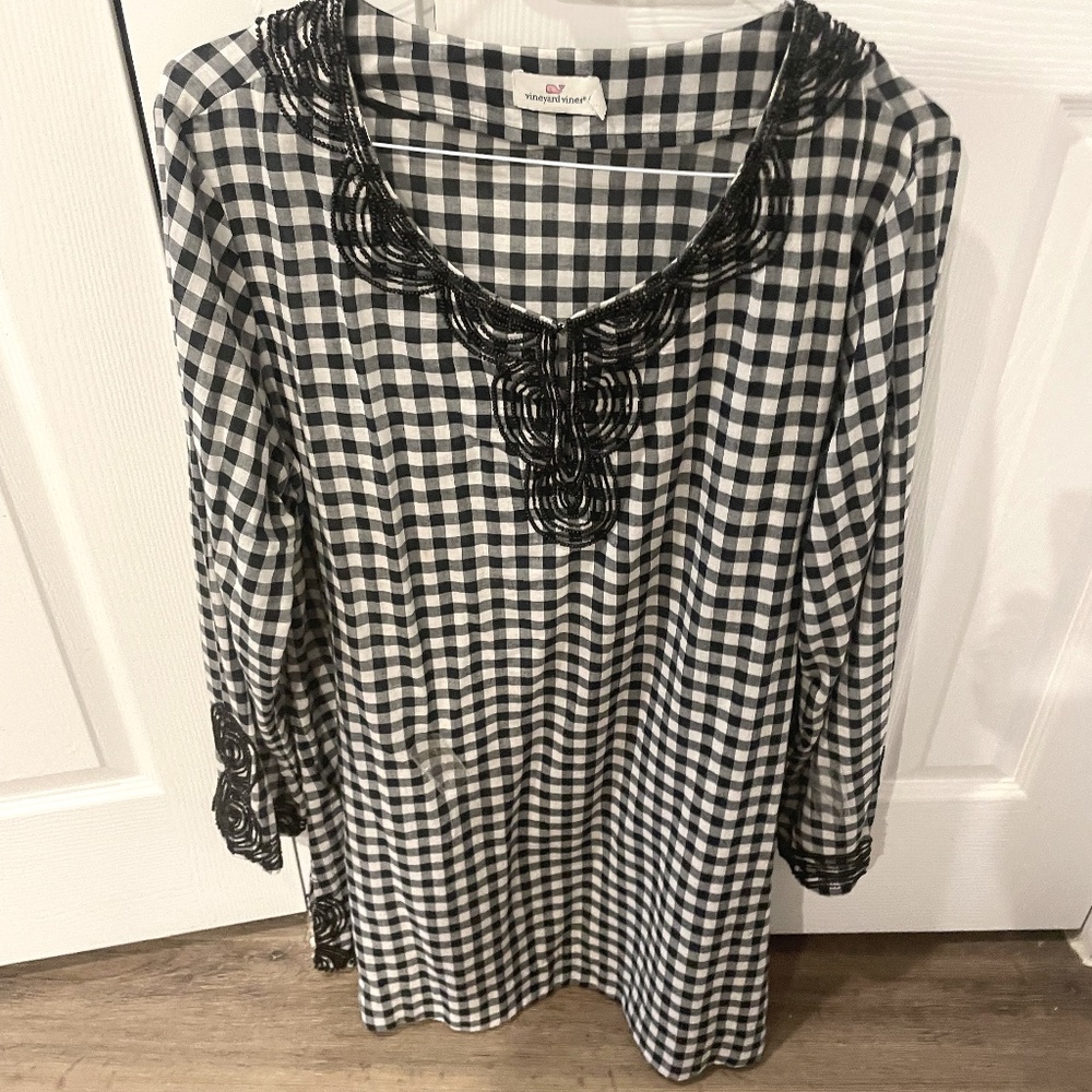 Vineyard Vines Black and White Plaid  with Fun Beading XL